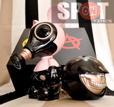 Ron English x Made by Monsters JPS Mouse Mask Murphy Smiley Grin Rusty Silver
