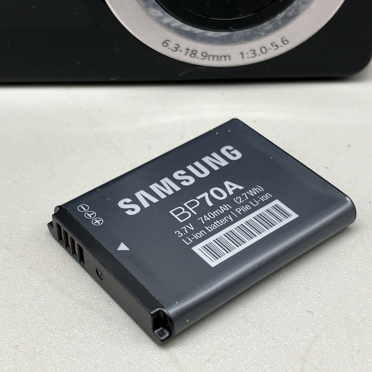 SAMSUNG PL100 12.2MP Digital Camera Selfie Front Screen Dual View