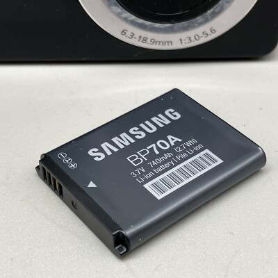 SAMSUNG PL100 12.2MP Digital Camera Selfie Front Screen Dual View