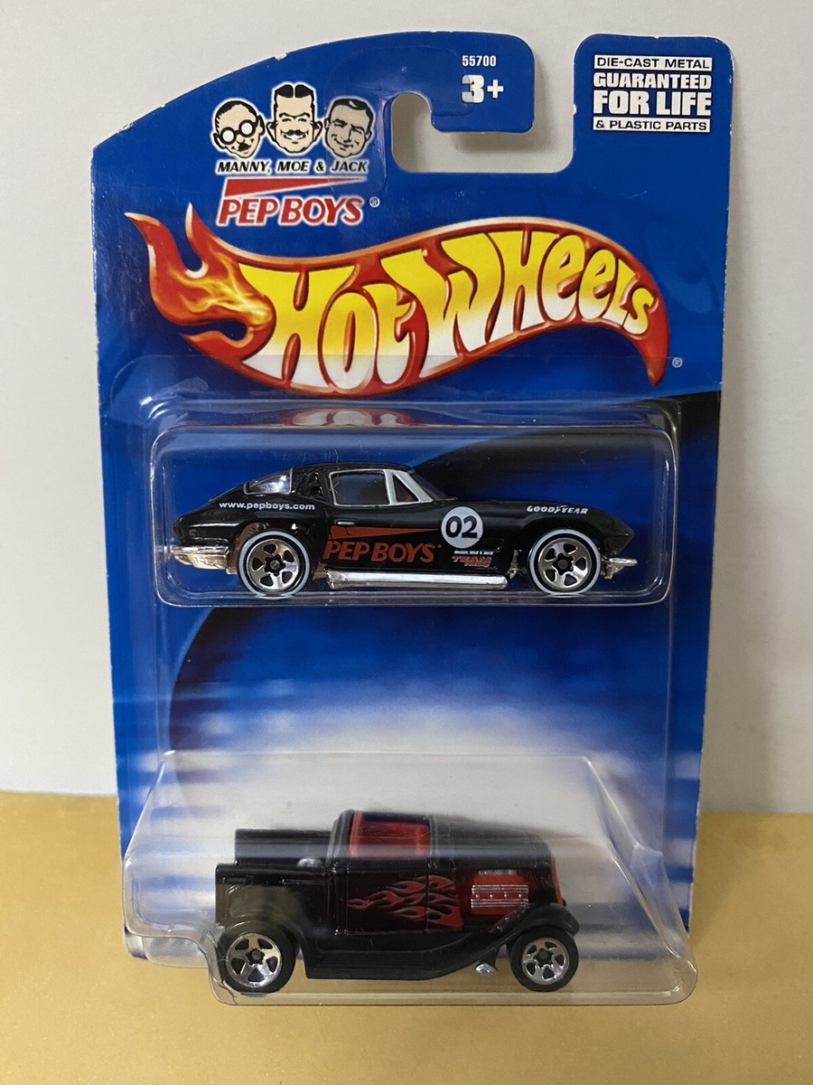 hotwheels Pep boys 2- pack 63 corvette & black pickup 200o mattel