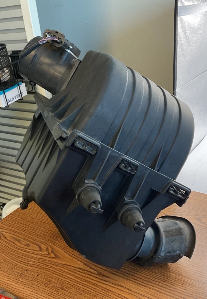 2002-2005 Ford Explorer Mountaineer 4.0 Air Filter Cleaner Housing Box MAF - Imagem 3 de 4