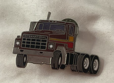 IH INTERNATIONAL HARVESTER  Semi truck cab ha...