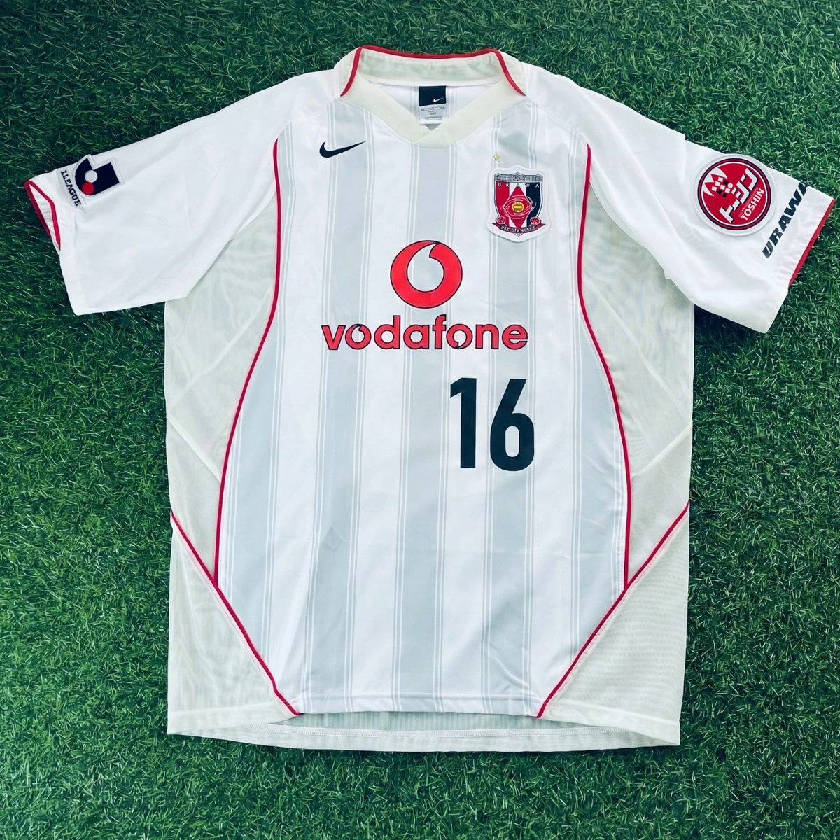 Nike Men's Urawa Red Diamonds International Club Soccer Fan