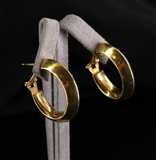 ITALY .375 9CT YELLOW GOLD Oval Omega Latch Creole Hoop Earrings 3.53g F11