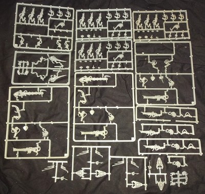 WARHAMMER *40K* TYRANID BATTLE FORCE im Gussrahmen 2009 GW Citadell