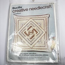 Vtg Bucilla Creative Needlecraft Kit 2264 Naturalle Crewel Embroider Pillow Boho
