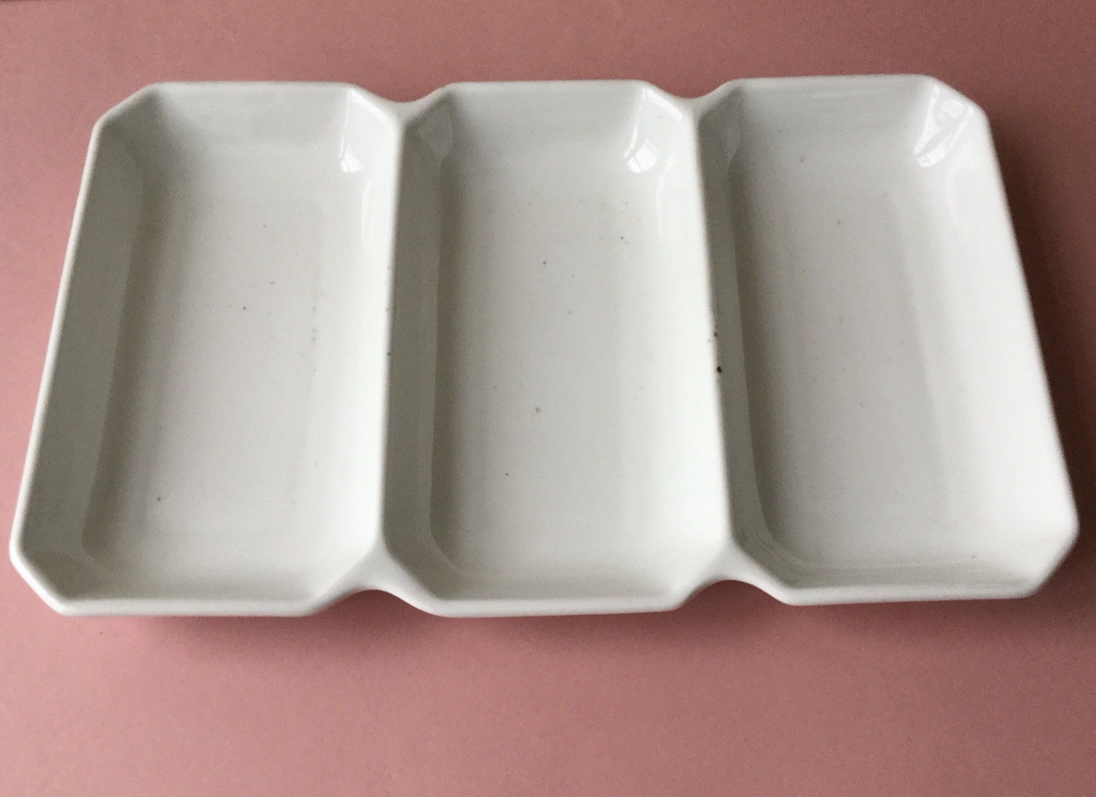 Ancien plat de service apéritif 3 compartiments en porcelain Mehun