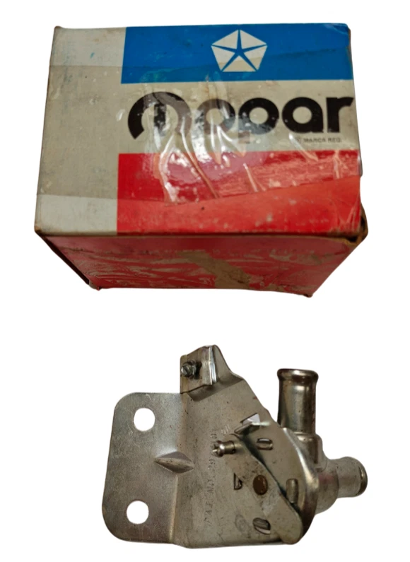 Válvula de agua control de calefacción serie D300 Dodge Truck 1960-1968 1925096 nuevo de stock Foto 2 de 4