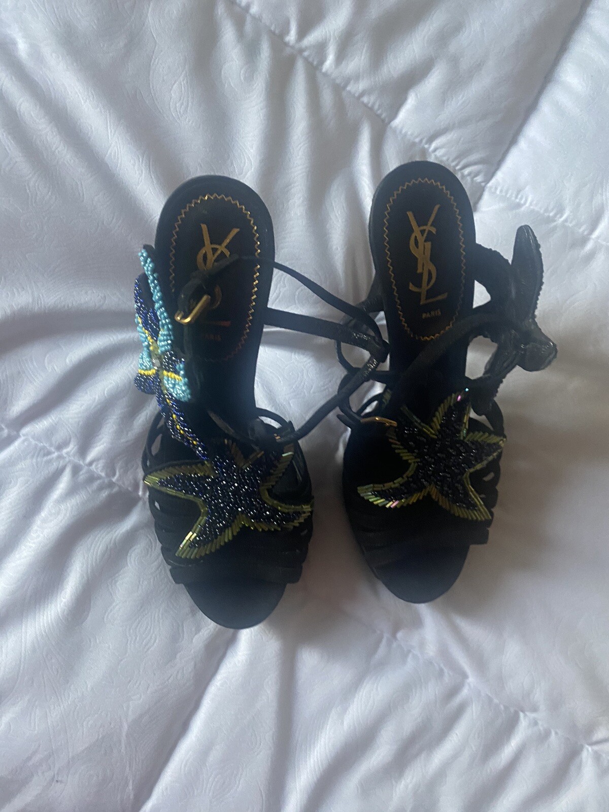 Cinturino a T YSL Yves Saint Laurent Tribute 105 con perline stella marina plateau taglia 38