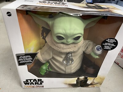 The Mandalorian The Child Baby Yoda Set Costco Exclusive NEW IN