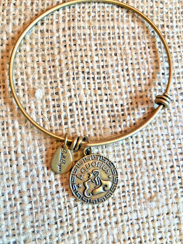 Bella Ryann Expandable Bracelet Zodiac Aquarius Charm. New! Without Tags!