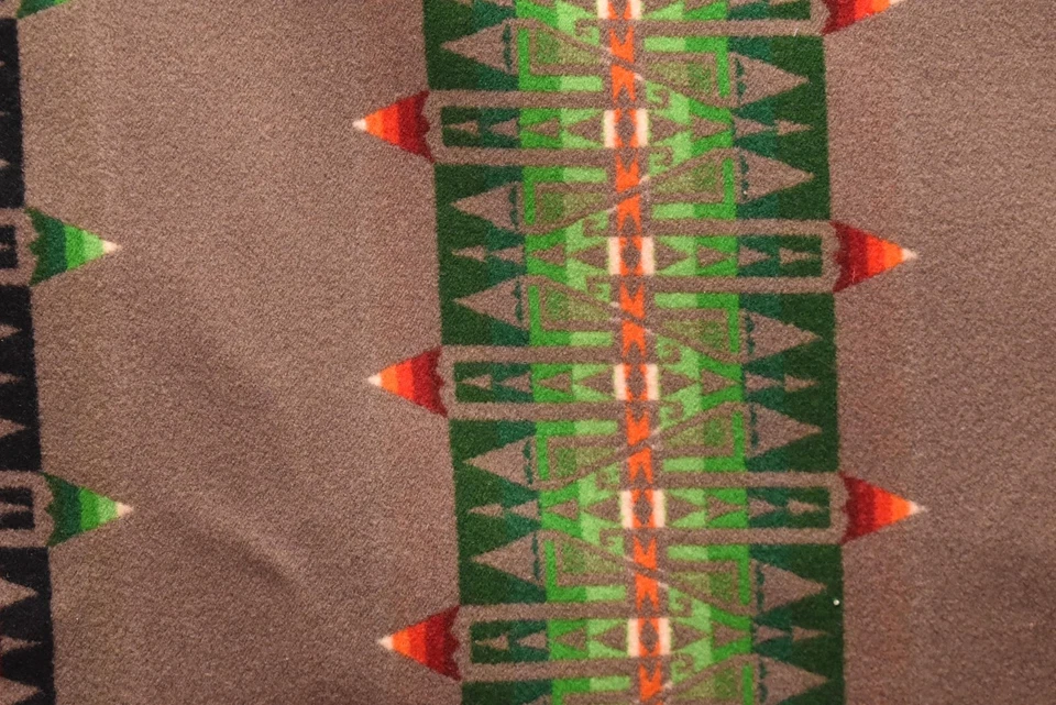 VTG Native Aztec Pendleton Stripe 68”x55” Blanket Shawl Beaver State Wool Fringe - Image 4 of 4