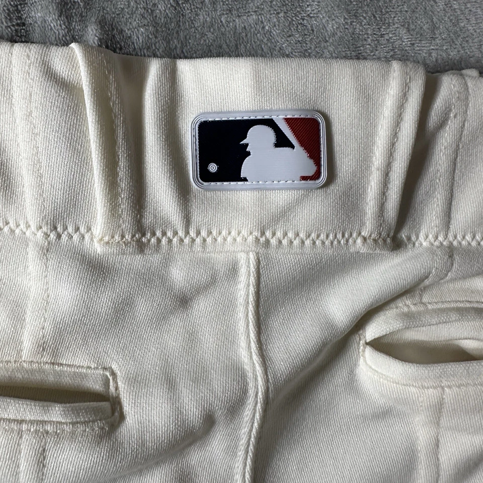 #27 Austin Riley Talla 36 Atlanta Braves Equipo Emitido Majestuosos Pantalones de Béisbol Foto 3 de 4