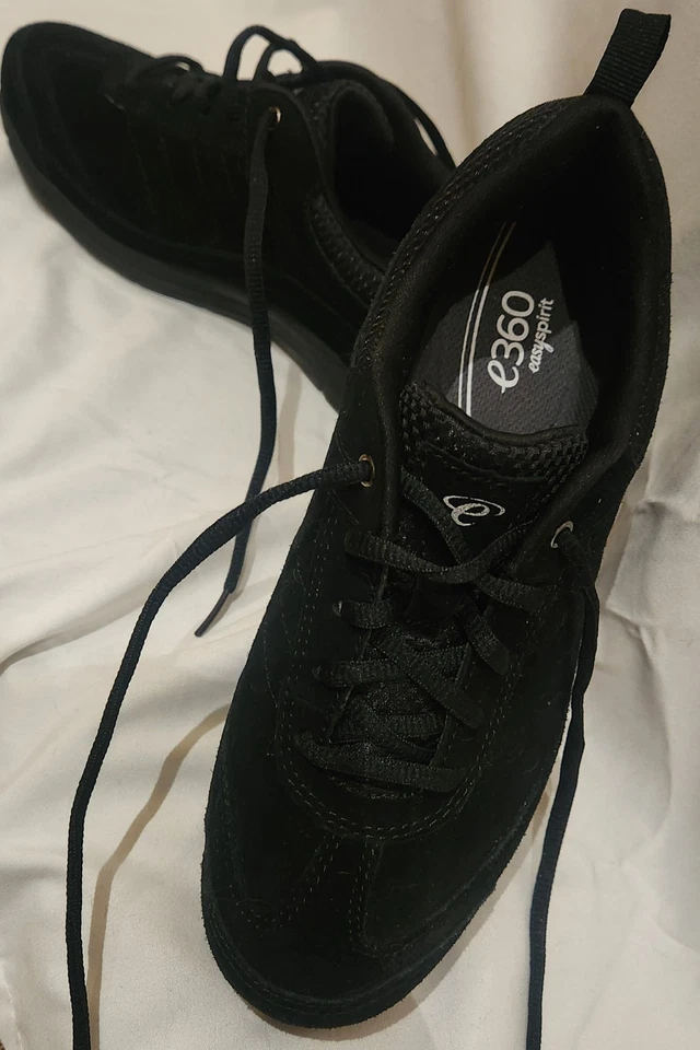 Tênis feminino tamanho 8 EasySpirit E360 todo preto camurça leve almofada palmilha - Imagem 2 de 4