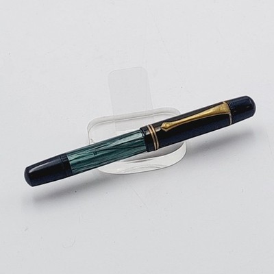 Antiker Pelikan 100 Kolbenfüller mit CN Feder  Füllfederhalter Kappenriss 