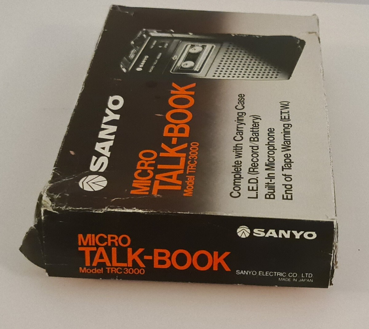 Vintage 80s SANYO TRC 3000 MICRO TALK BOOK in originally case