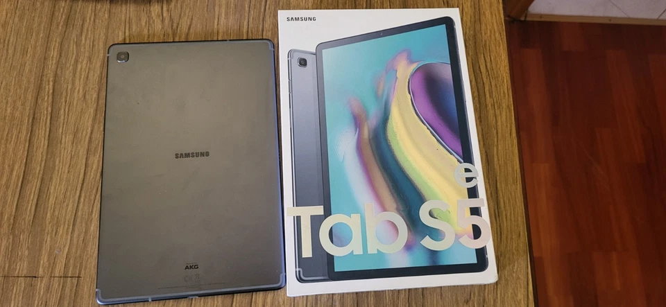 Samsung Galaxy Tab S5e SM-T720 10,5" 64GB Wi-Fi Tablet - Carbonio Nero... - Immagine 3 di 3