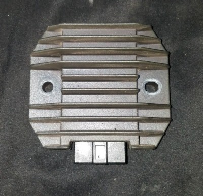 09 Ninja 250R VOLTAGE REGULATOR ex250J ex 250 r ex250  oem KE3.16