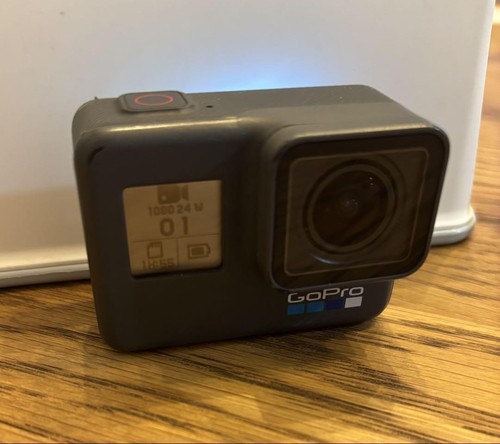GoPro HERO6 4K digital action camera Good Condition w/ 2 batteries & accessories - Picture 9 of 9