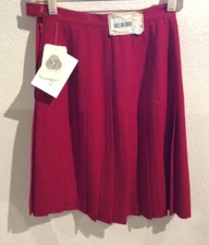 Austin Reed Women's 100% Wool Pleated Skirt Red Petite Size 2 NEW with tags