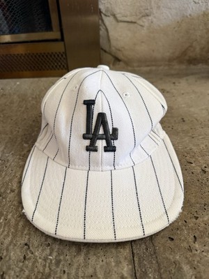 Decky Y2K Style LA Pinstripe Baseball Cap White Black Size 7.5