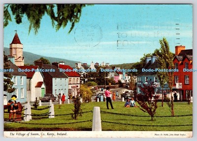 L368640 Irland The Village of Sneem Co Kerry John Hinde D Noble