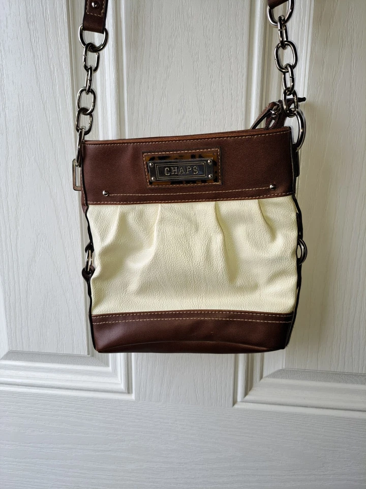 Bolso Mensajero Chaps Cuero Foto 2 de 4