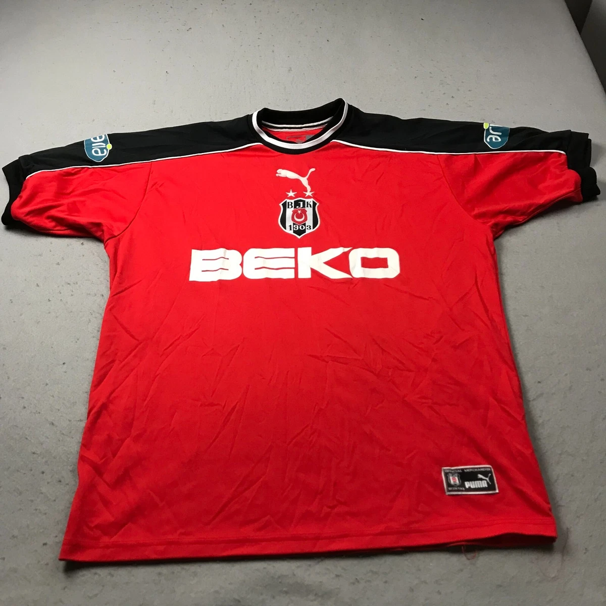 VINTAGE Besiktas Jersey Mens Large Red Black Puma Soccer Football Kit Turkey