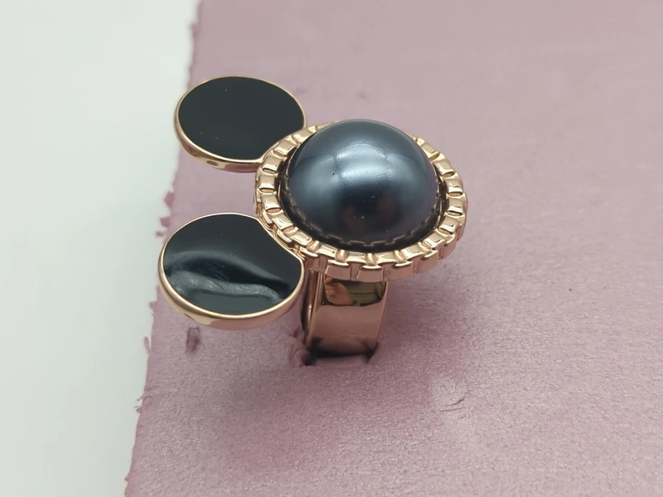 Anillo cabeza de Mickey Mouse de alta costura de Disney MAWI x DISNEY IMITACIÓN PERLA NEGRA DC2504 Foto 3 de 4