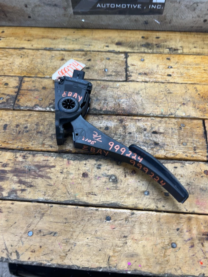 Conjunto de pedal de motor Town Country Grand Caravan RAM 2008-2012 6 cilindros Foto 4 de 4