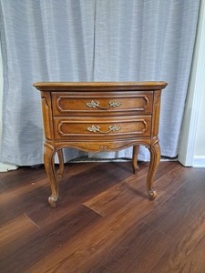 Thomasville End Table | eBay