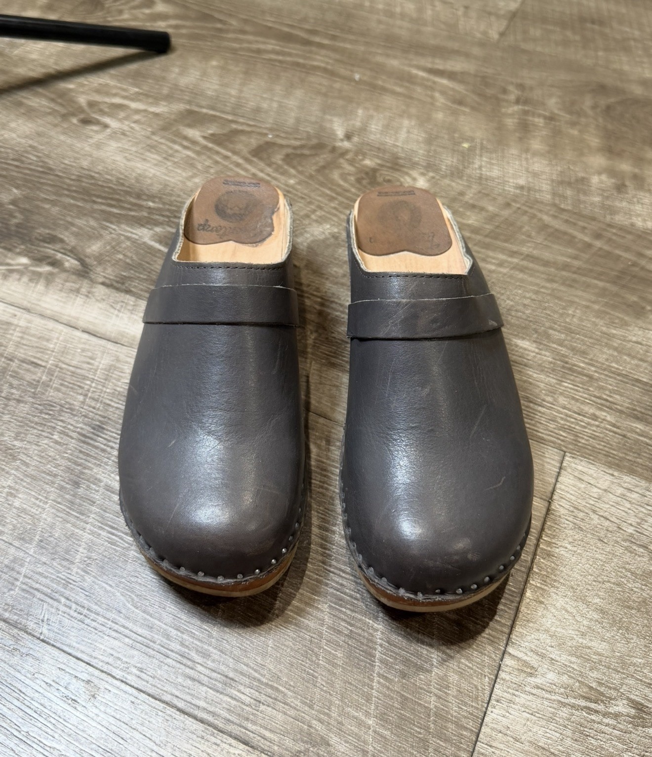 TROENTORP SWEDISH CLOGS! Leather upper. w Wooden sole sz 37