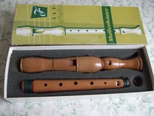 Mollenhauer alto recorder, chorus, GERMAN FINGERBOARD good condition first...