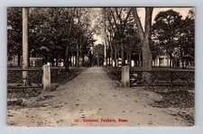 Foxboro MA-Massachusetts, The Common, Park Views Vintage Postcard