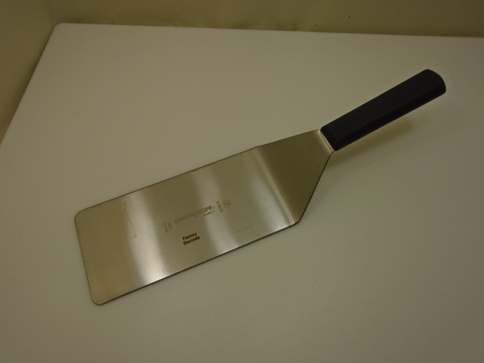 Dexter USA Smashburger  Spatula S289-8 LARGE 8X4 Blade Black Handle Factory2nd
