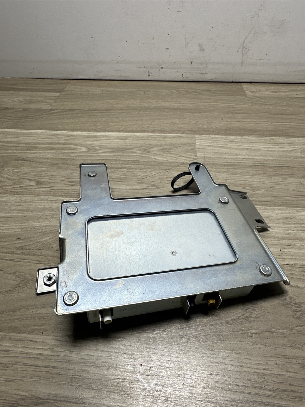 09-13 Maserati Quattroporte M139 Audio Tuner Controle Module Bose 218295 OEM 50k