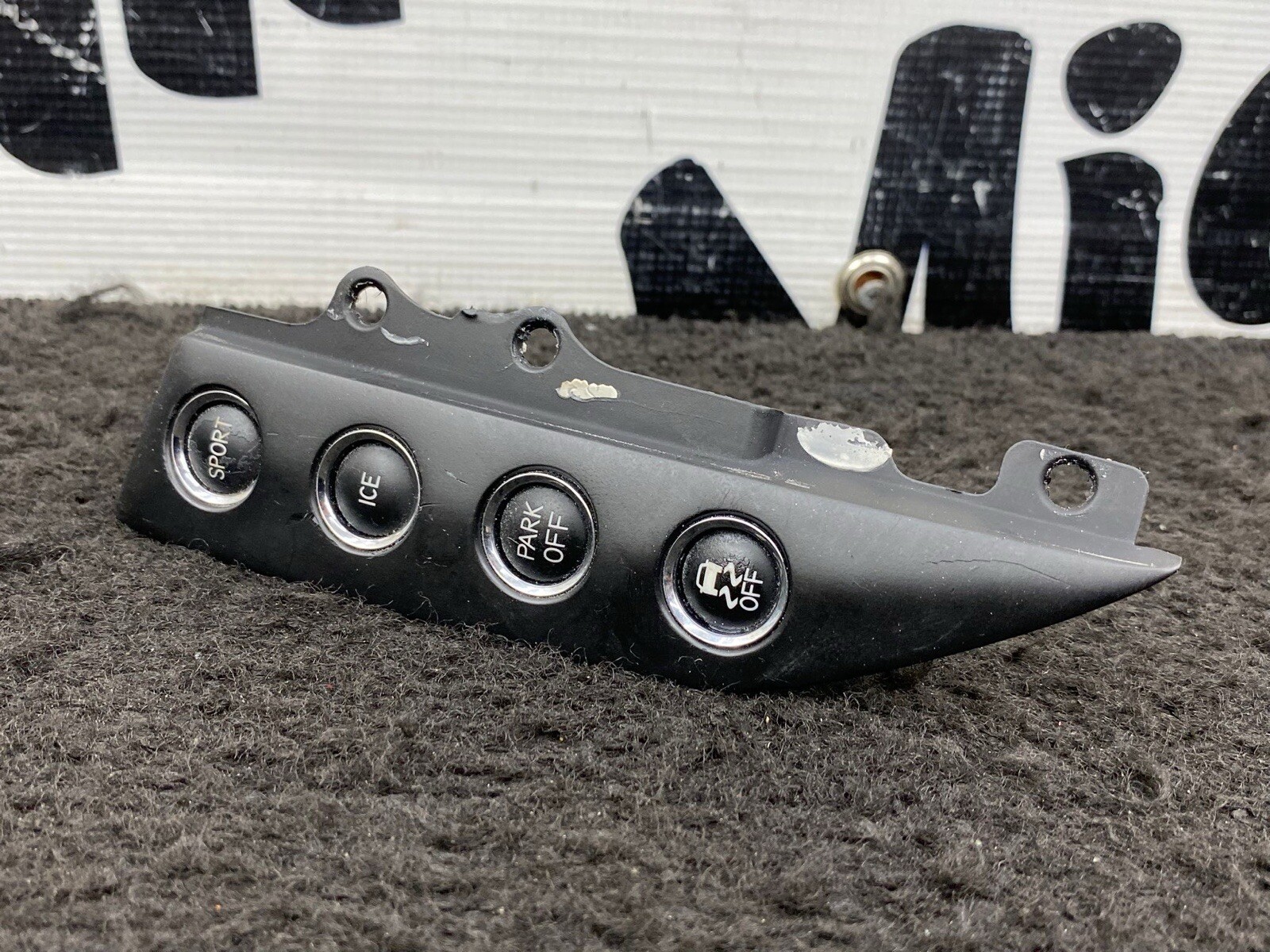 2015 Maserati Granturismo MC Radio Switch Pack Traction Buttons OEM