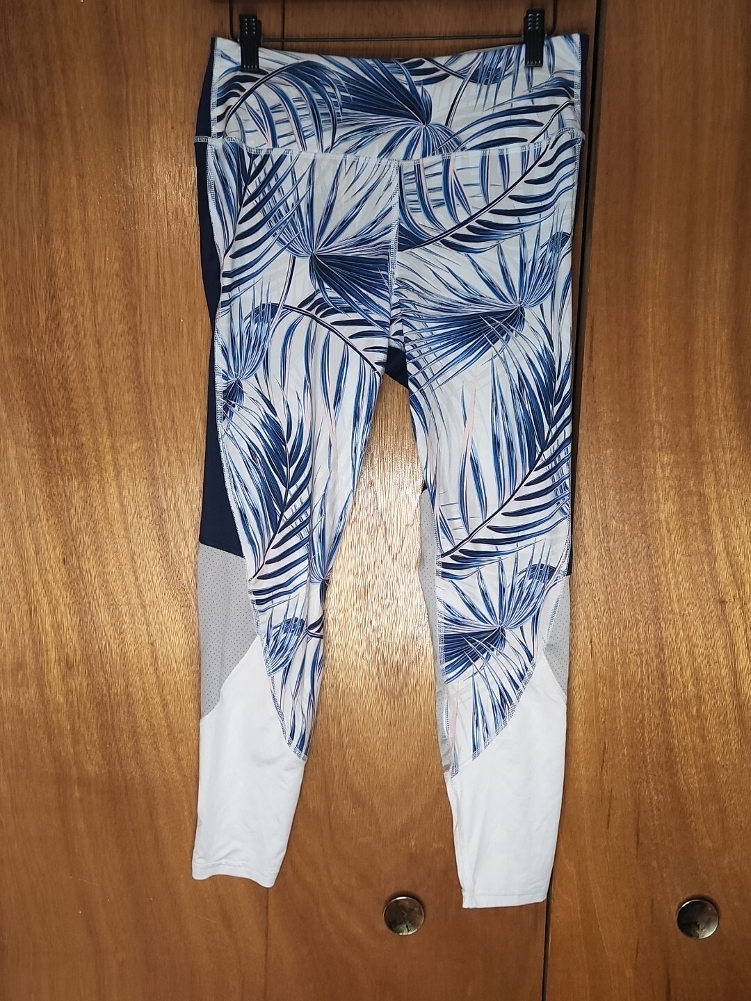 Avia Womens Blue Floral Leggings Medium 8-10 Workout Comfort Casual Stretch Fitness Leggings