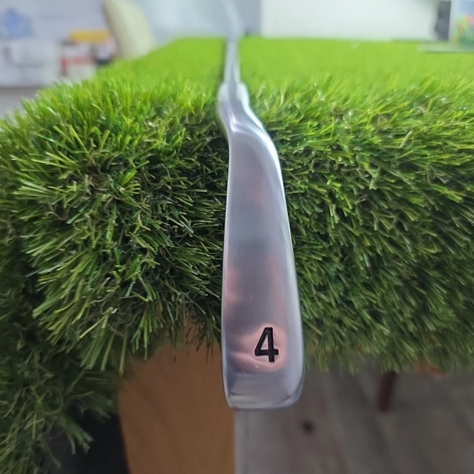 Takomo 101 4 Iron Obsidian 75 Senior Flex Graphite Shaft Midsize Grip *VGC* - Image 3 of 4