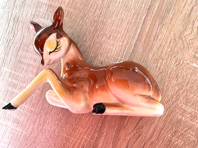 VINTAGE PORCELAIN SPOTTED DEER DOE MOTHER NO CHAINED BABIES