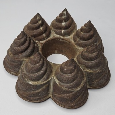 8'' Antique Baking Food Mold Twist Cone Shape Cake Bread Jelly Pudding Primitive 