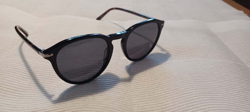 NEW ISAAC MIZRAHI MODEL 36205 BLACK AUTHENTIC SUNGLASSES 