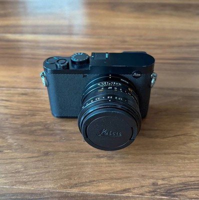 Leica Compact Digital Camera Q2 Black