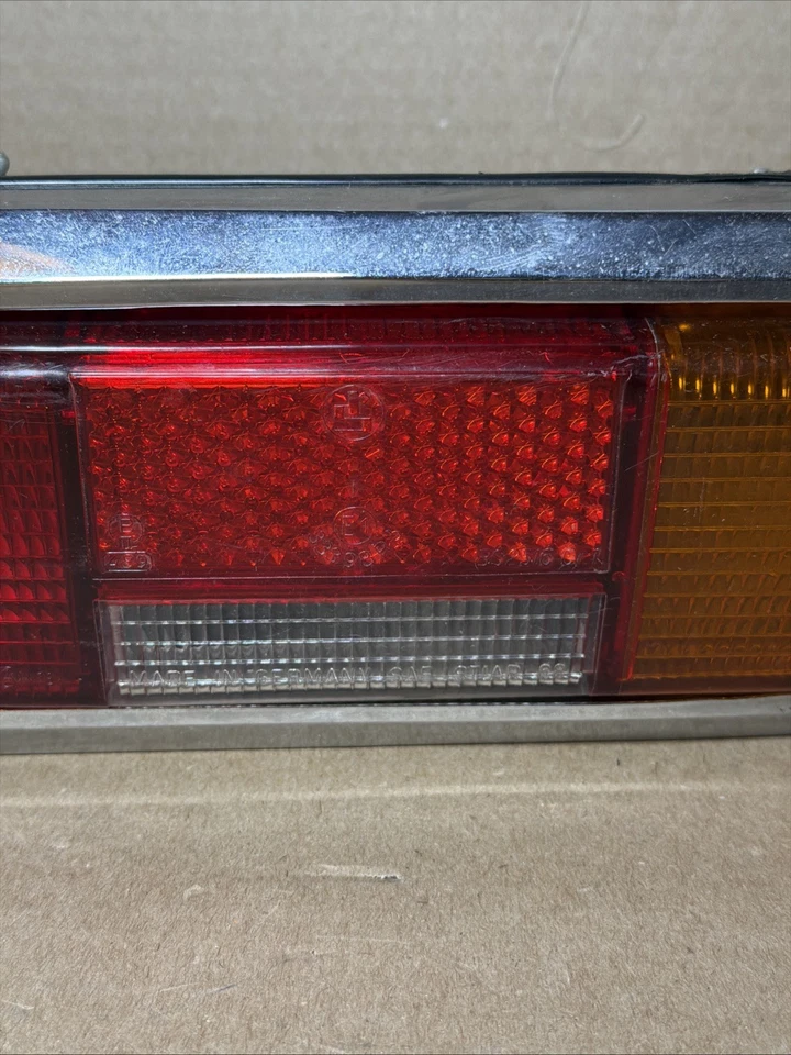 LUZ TRASERA DERECHA MERCEDES BENZ W113 PAGODA 280SL OEM ¡Usada sin probar! Foto 3 de 4