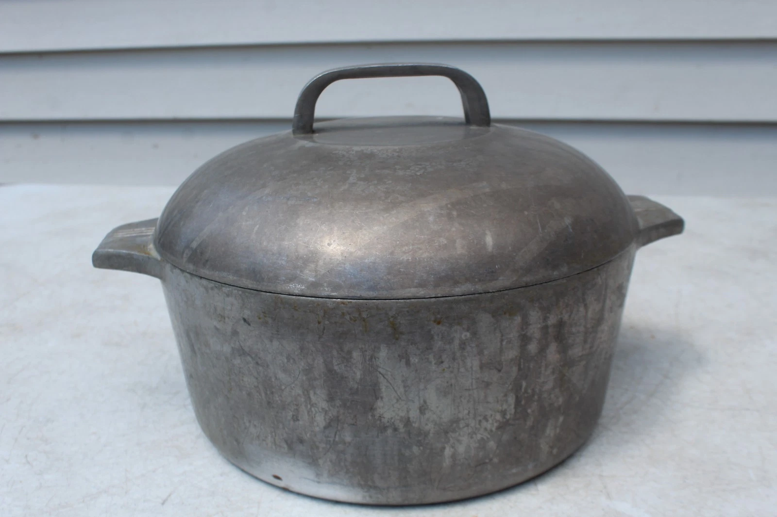Vintage Wagner Ware Sidney O Magnalite 4248-P Dutch Oven 5 Qt Roaster Sits Flat