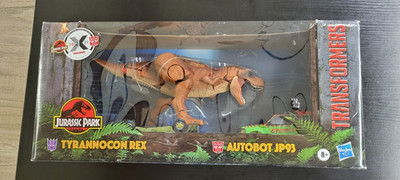 TRANSFORMERS COLLABORATIVE: JURASSIC PARK MASH-UP TYRANNOCON REX & AUTOBOT JP93