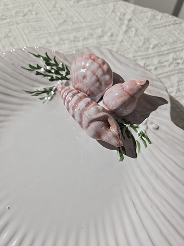 Portugal Scallop Shell Plate 8.5” Red Clay White w/ Pink Shells - Picture 2 of 5