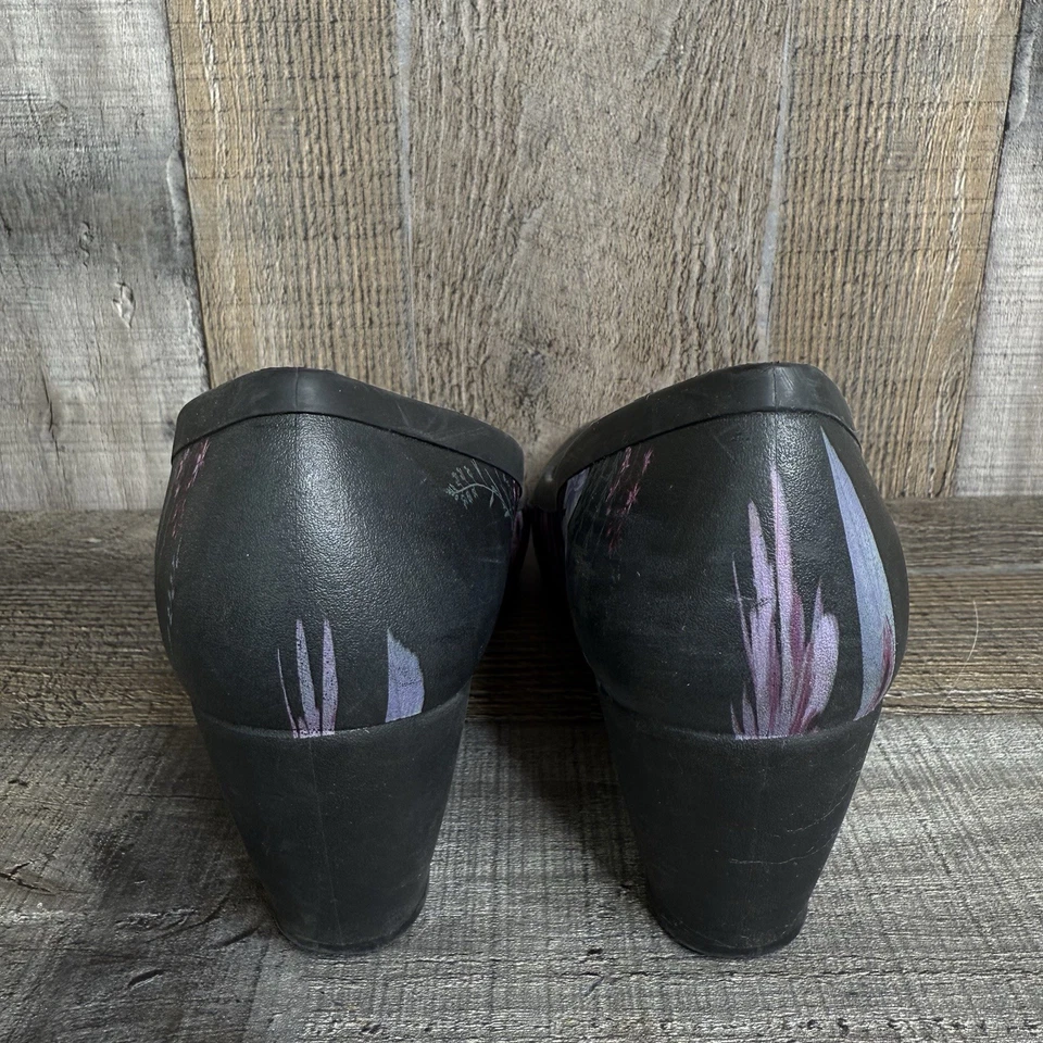 Zapatos para mujer Crocs Lina negros florales sin cordones dobles cómodos cuñas tacones talla 6 M Foto 4 de 4