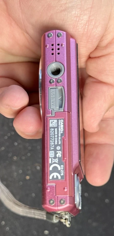 Pink Casio Exilim EX-Z75 7.2MP Digital DigiCam Camera - Image 3 of 4