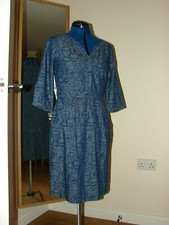 BNWT Seasalt  size 8 fitted, knee length 3/4 sleeved blue & navy "Glost" dress